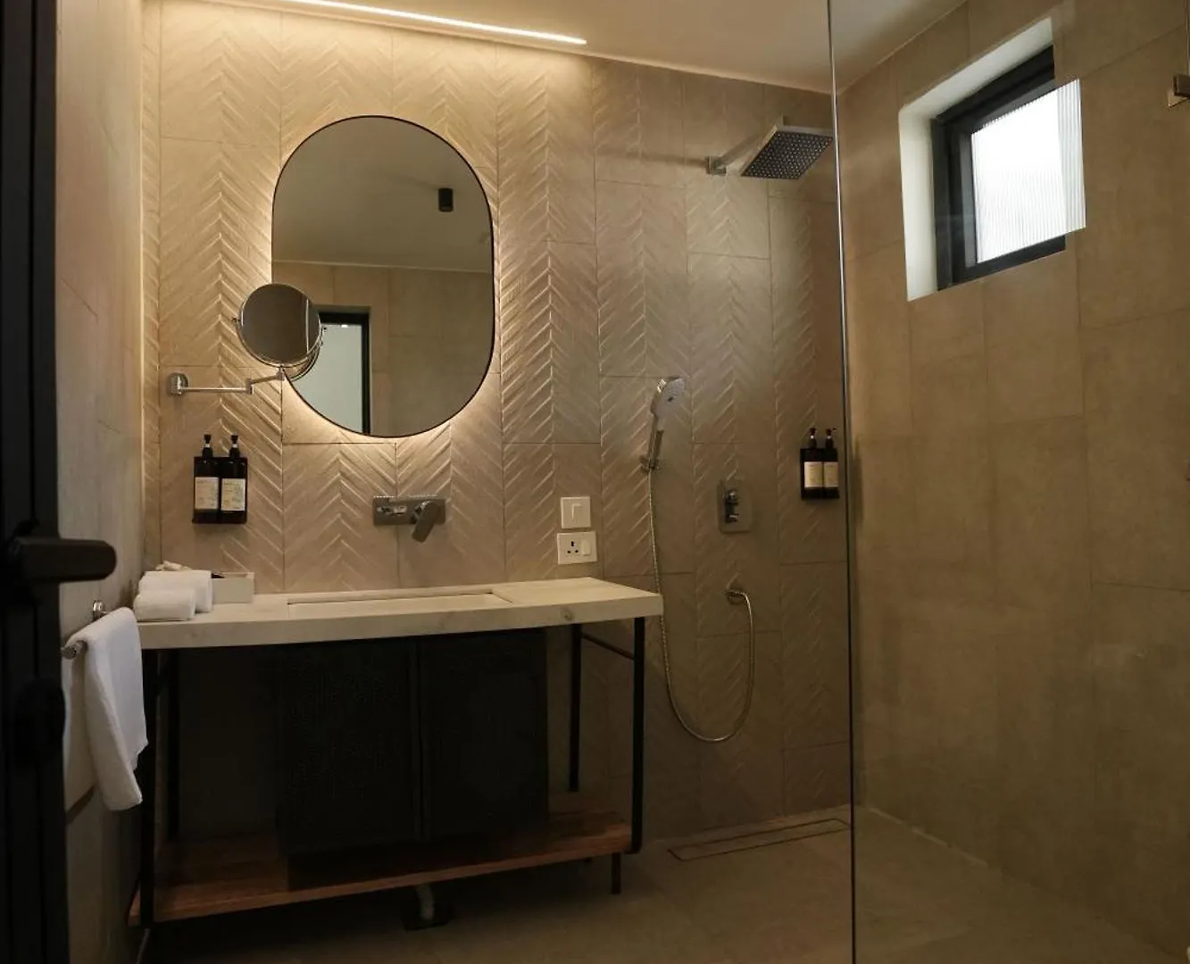 גורגאון Best Western Resort Country Club 4*,  הודו